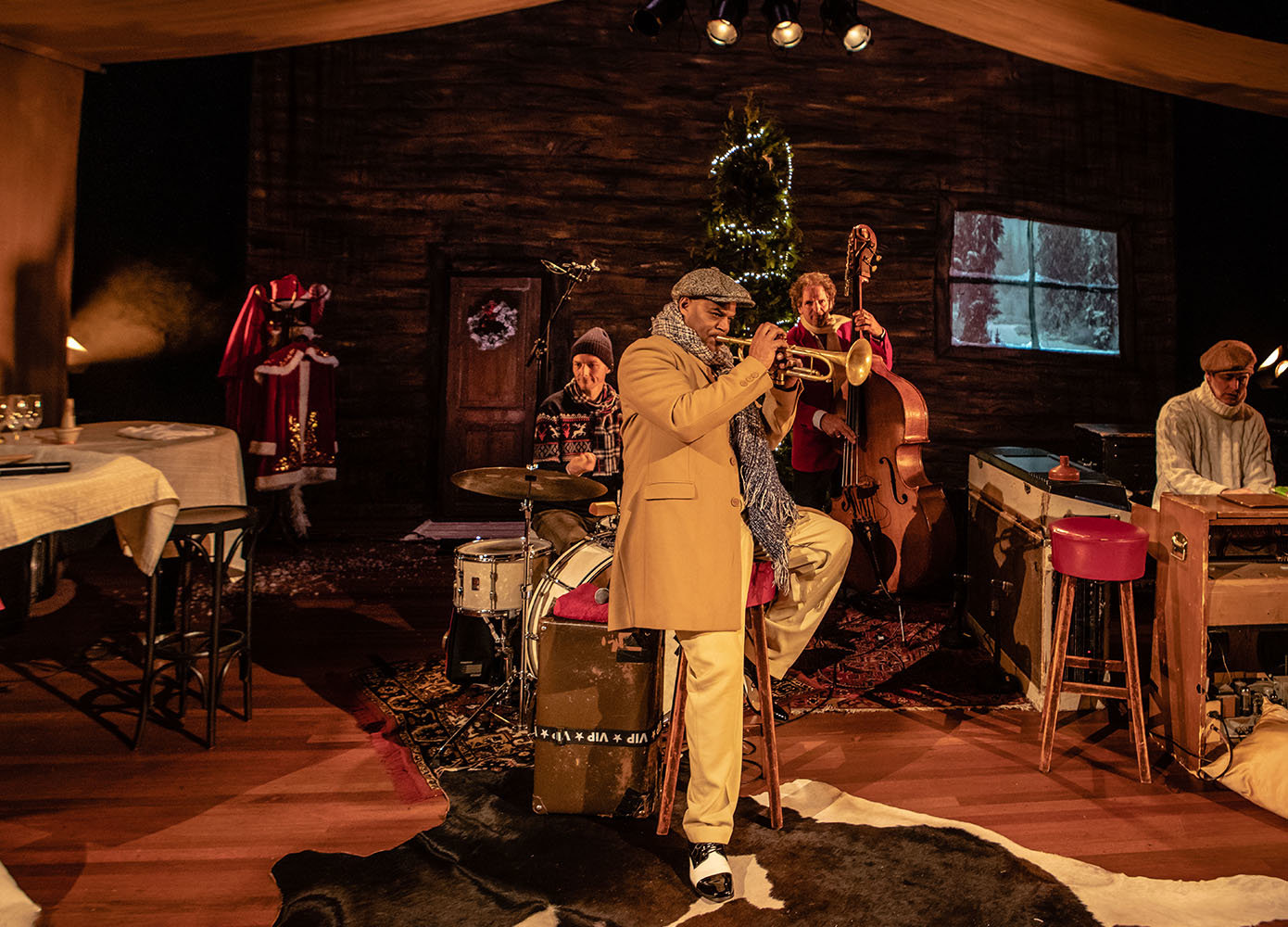Swingin’ Christmas