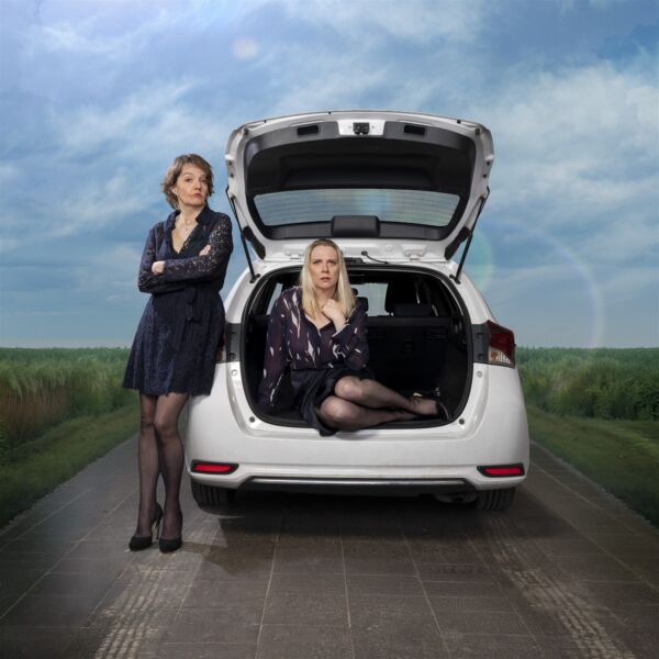 Lift – Jelka van Houten en Sanne Wallis de Vries