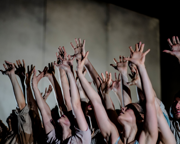 Conny Jansen Danst – Behind the wall